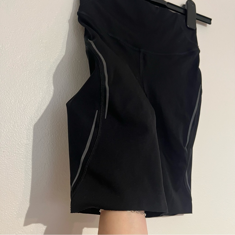 Lululemon Base Pace High Rise Reflective Short - Picture 11 of 12
